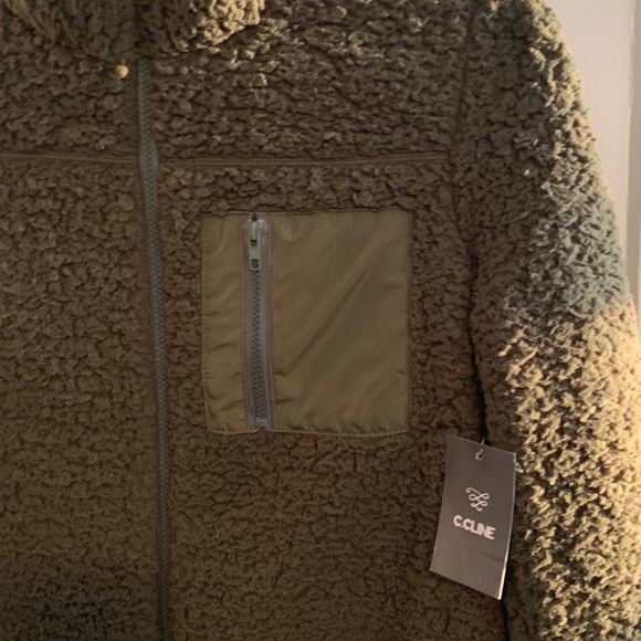 Green Fleece Top - Picture 2 of 3